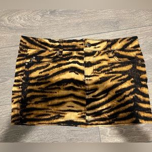 Tripp NYC tiger print mini skirt
